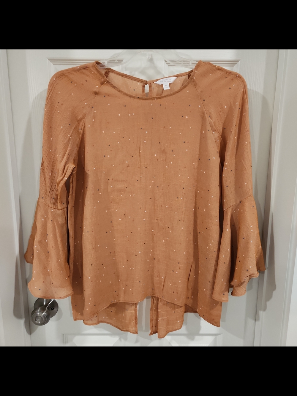 LC Lauren Conrad XL Blouse Rust Orange Tiny Heart Print Bell Sleeve Split Back